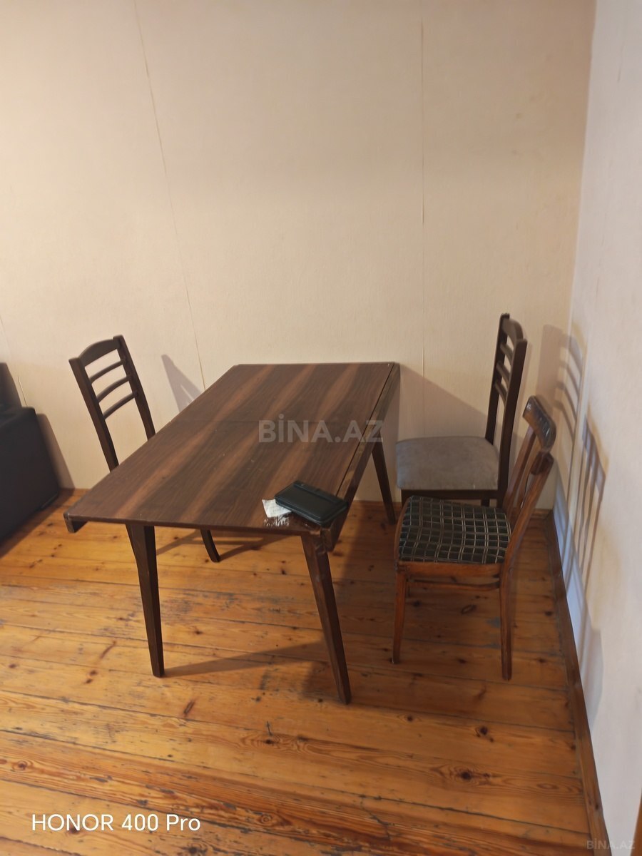2 otaqlı Köhnə tikili, Neftçilər m., Bakı
