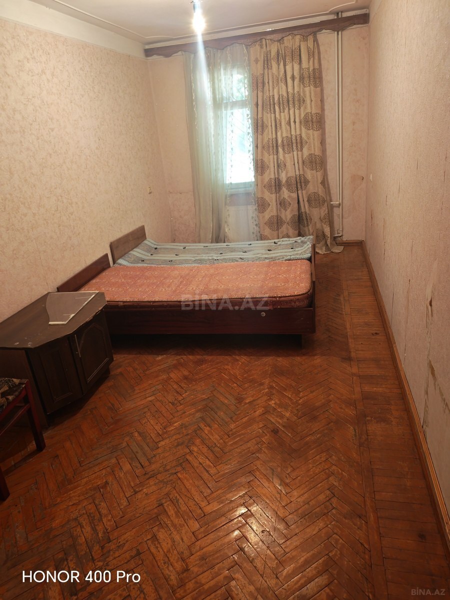 2 otaqlı Köhnə tikili, Neftçilər m., Bakı