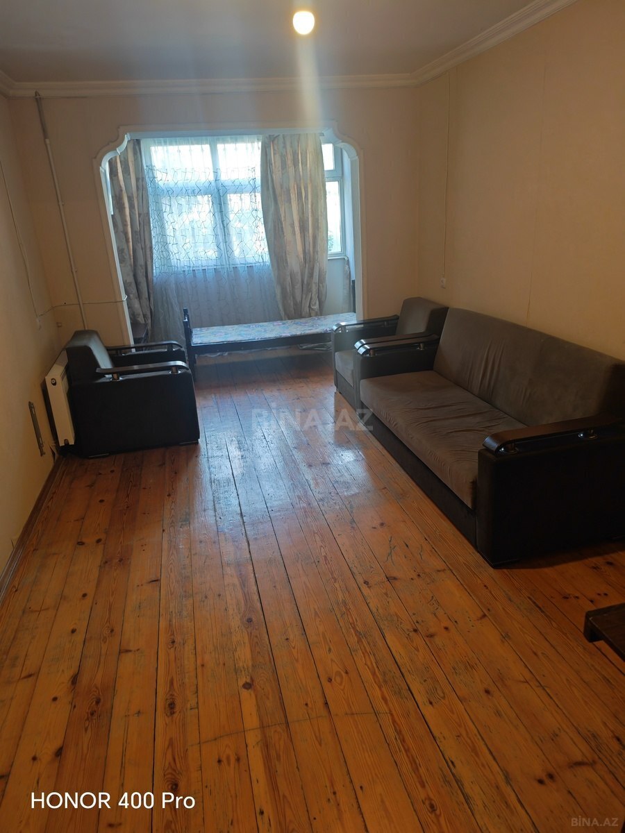 2 otaqlı Köhnə tikili, Neftçilər m., Bakı
