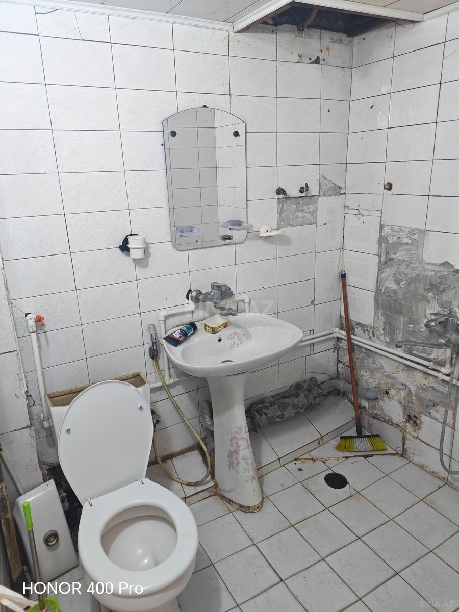 2 otaqlı Köhnə tikili, Neftçilər m., Bakı