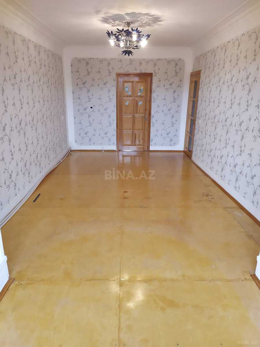 3 otaqlı Köhnə tikili, Sumqayıt