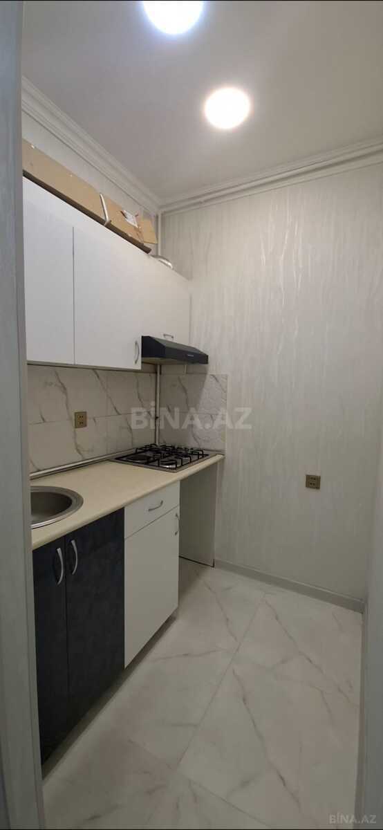 2 otaqlı Köhnə tikili, Memar Əcəmi m., Bakı