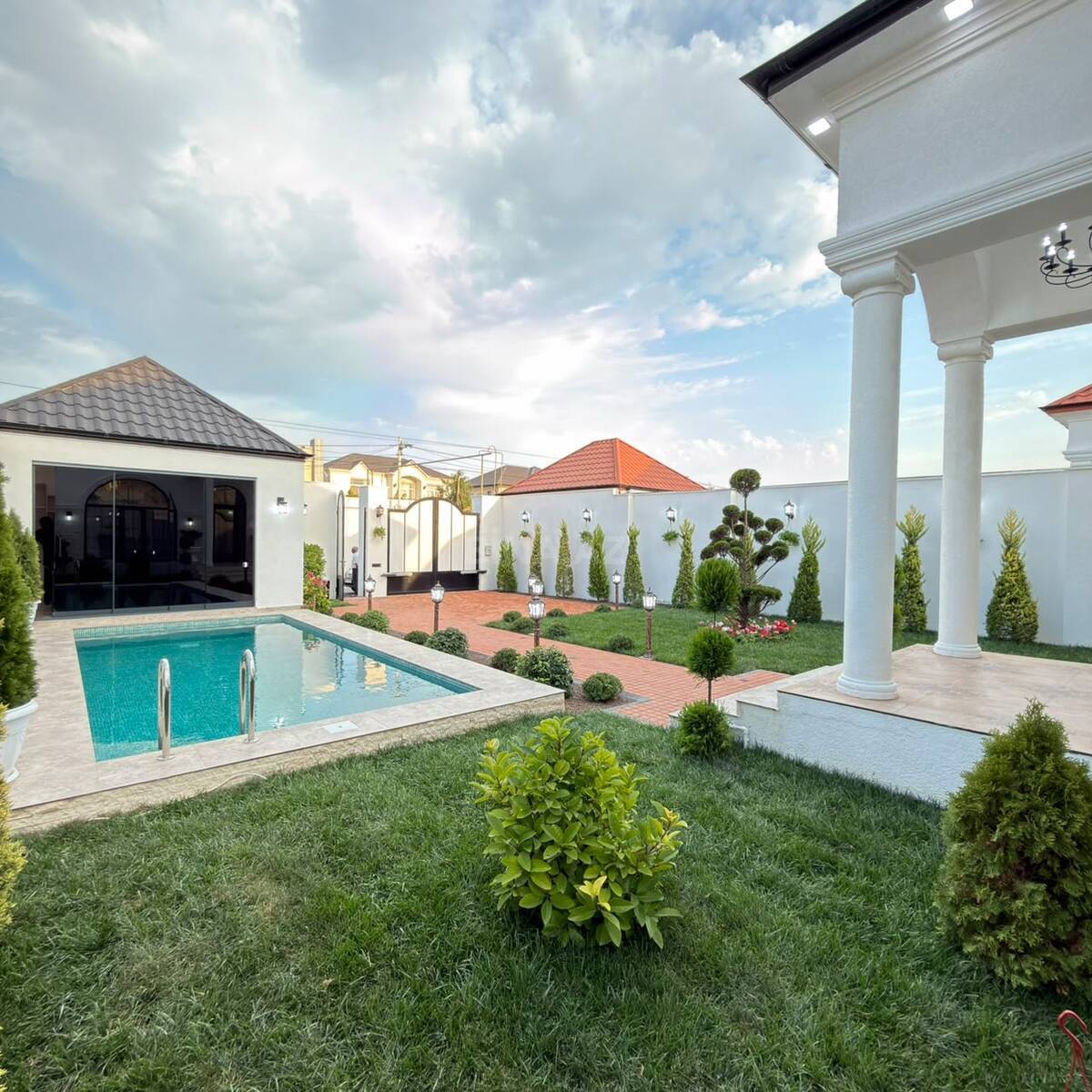 4 otaqlı Həyət evi/Bağ evi, Şüvəlan q., Bakı