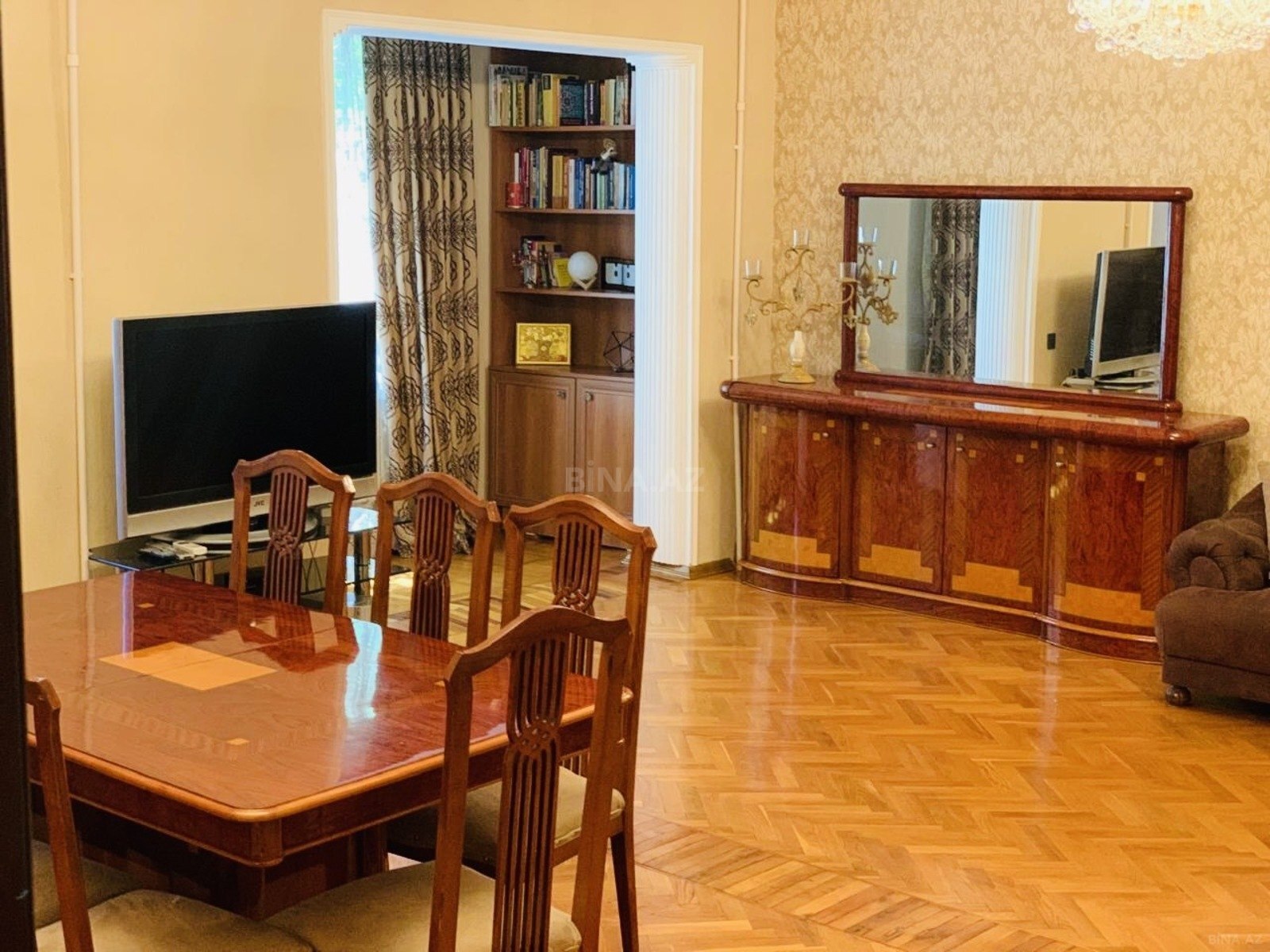 5 otaqlı Köhnə tikili, Azadlıq Prospekti m., Bakı