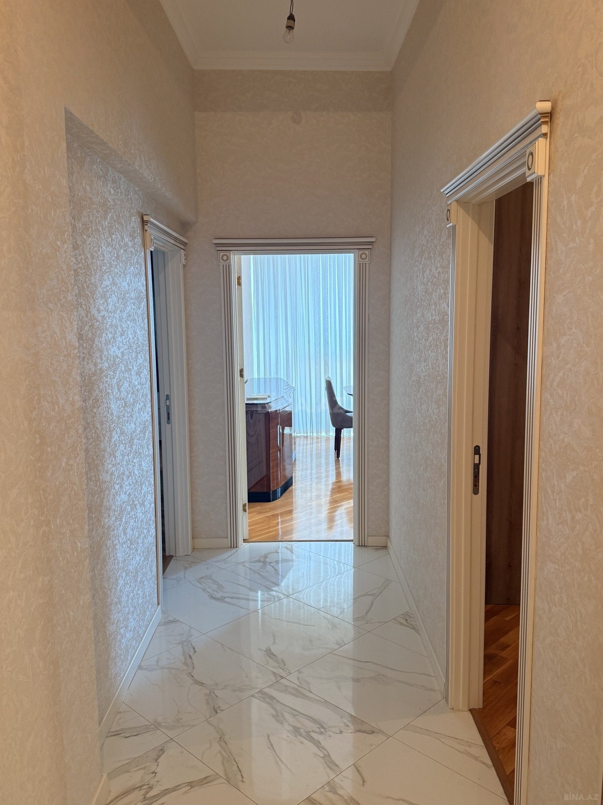 3 otaqlı Yeni tikili, 8 Noyabr m., Bakı