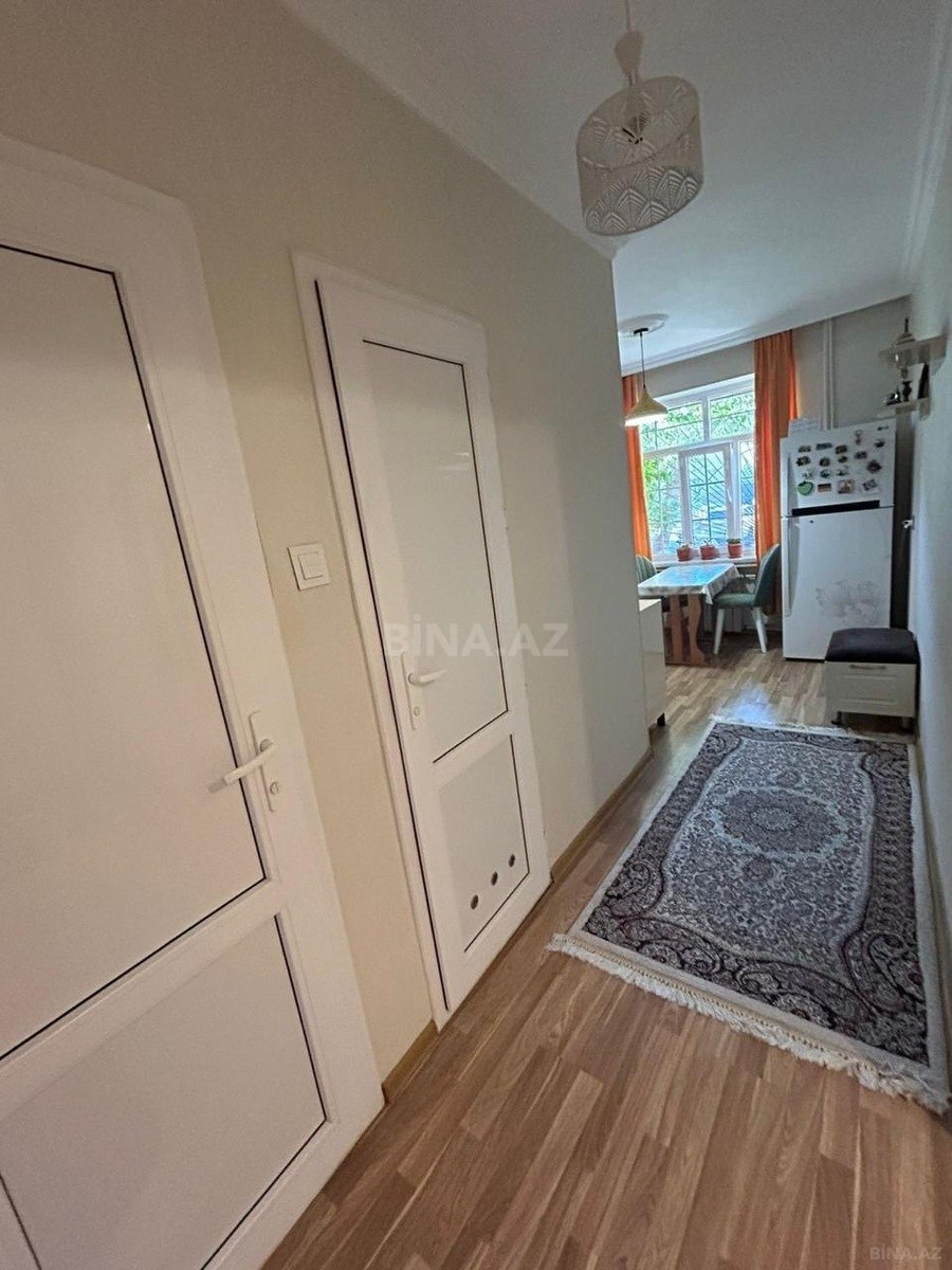 2 otaqlı Köhnə tikili, Xalqlar Dostluğu m., Bakı