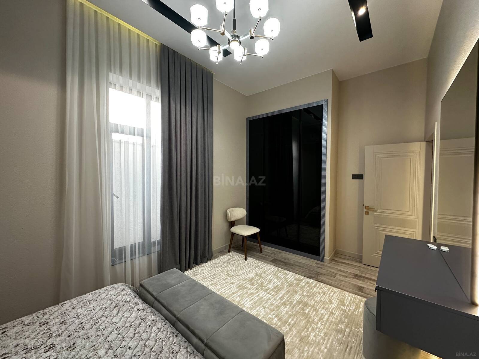 4 otaqlı Həyət evi/Bağ evi, Mərdəkan q., Bakı