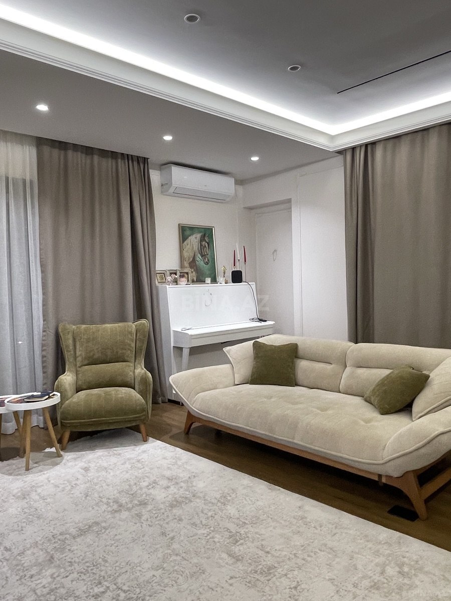 3 otaqlı Yeni tikili, Şah İsmayıl Xətai m., Bakı