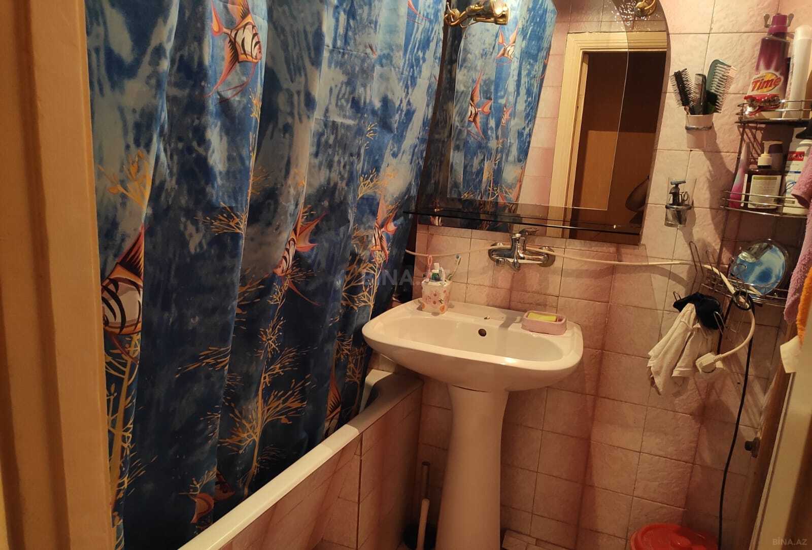 3 otaqlı Köhnə tikili, Gənclik m., Bakı