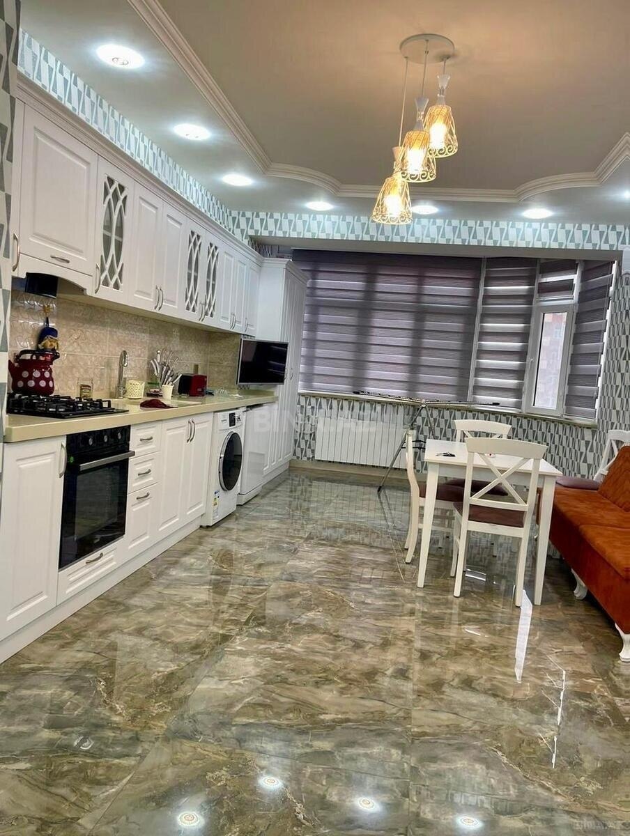 3 otaqlı Yeni tikili, İnşaatçılar m., Bakı