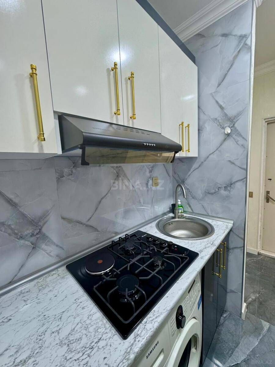 2 otaqlı Köhnə tikili, Memar Əcəmi m., Bakı