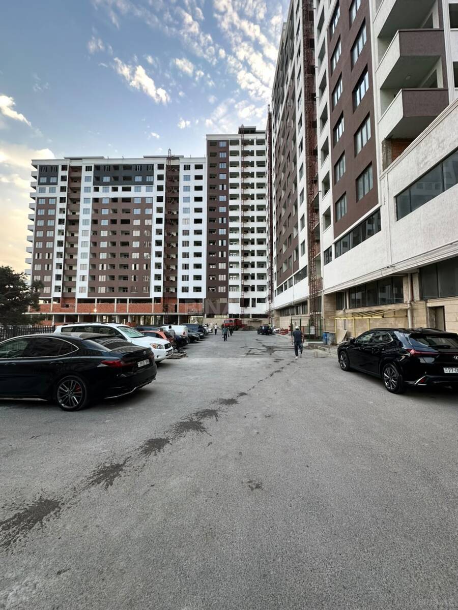 3 otaqlı Yeni tikili, Neftçilər m., Bakı