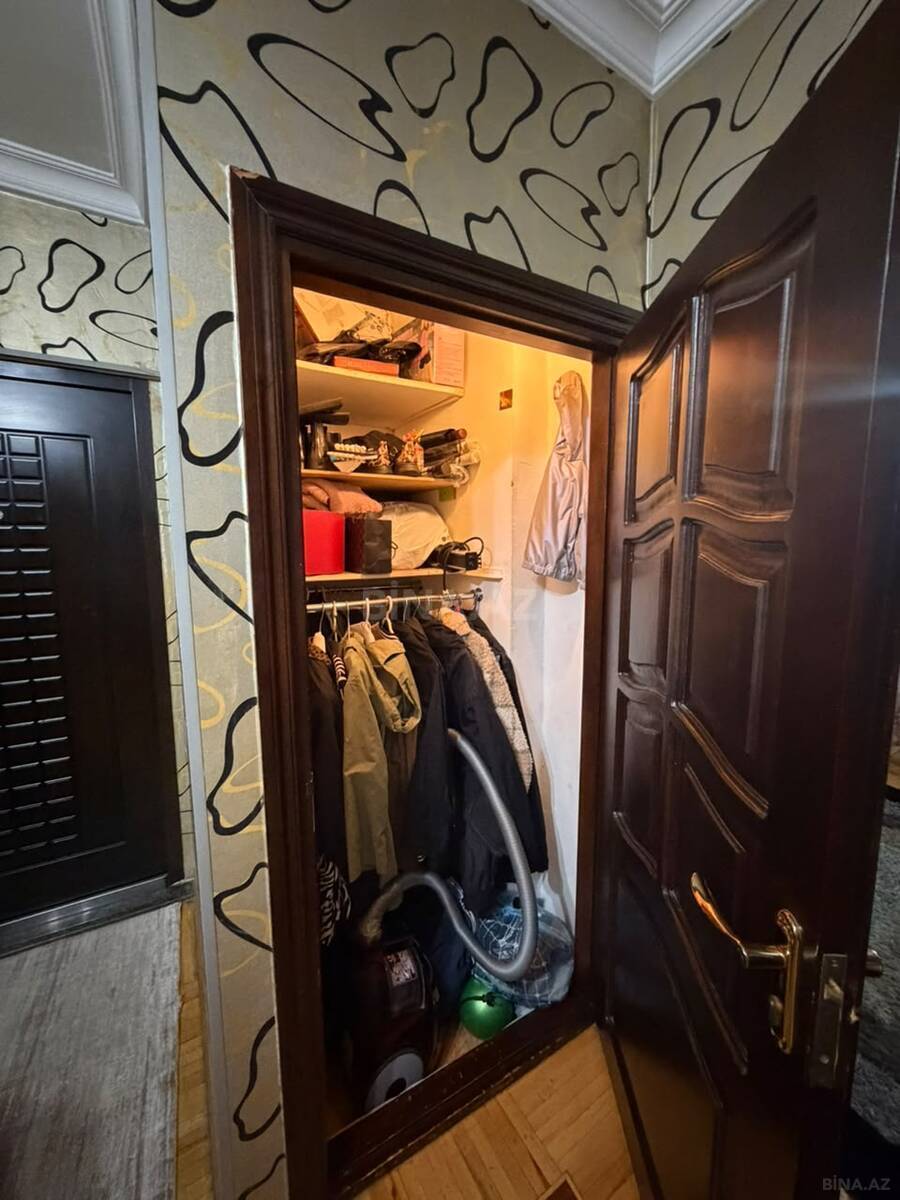 3 otaqlı Köhnə tikili, Neftçilər m., Bakı