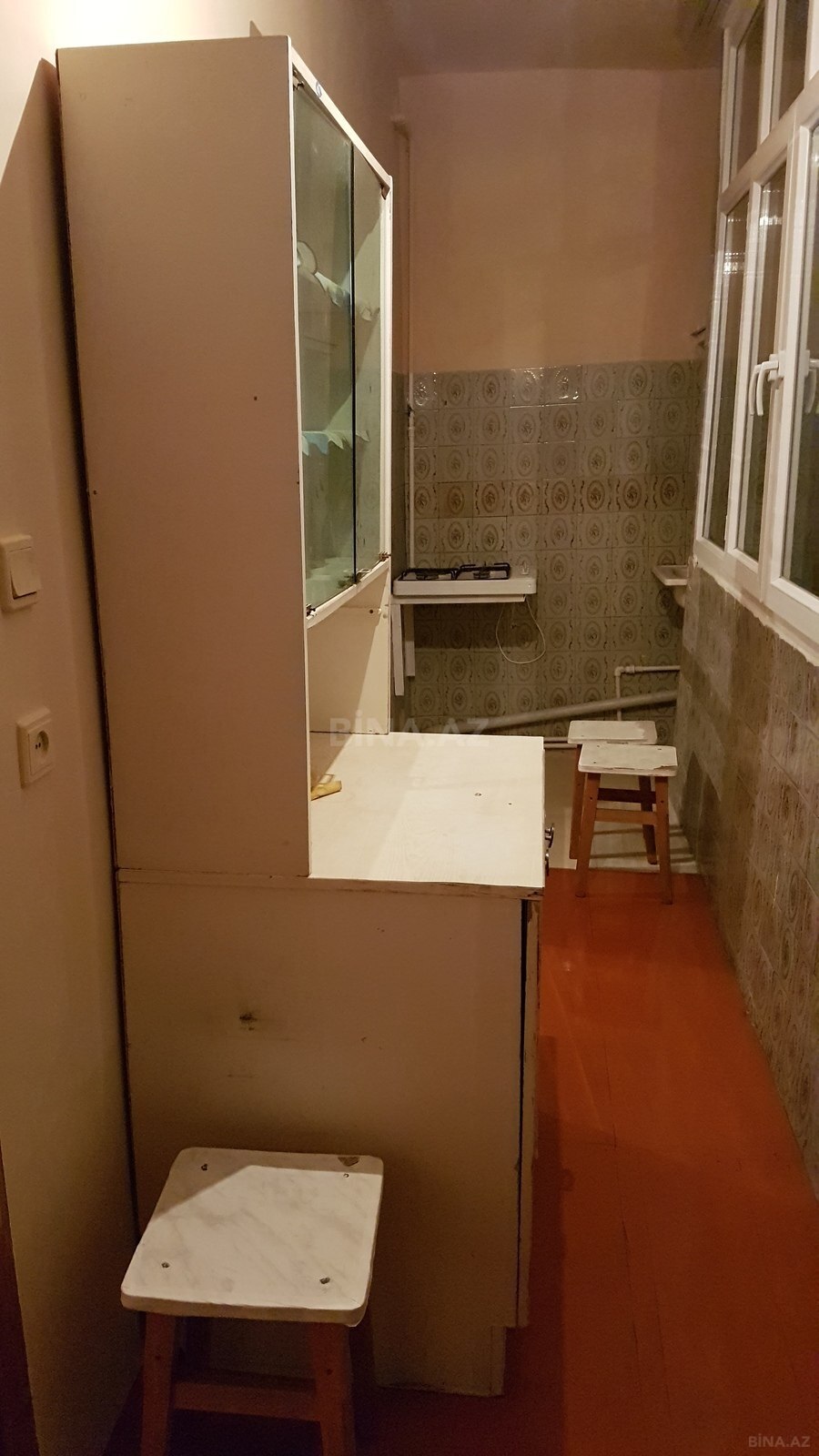 2 otaqlı Köhnə tikili, Xalqlar Dostluğu m., Bakı