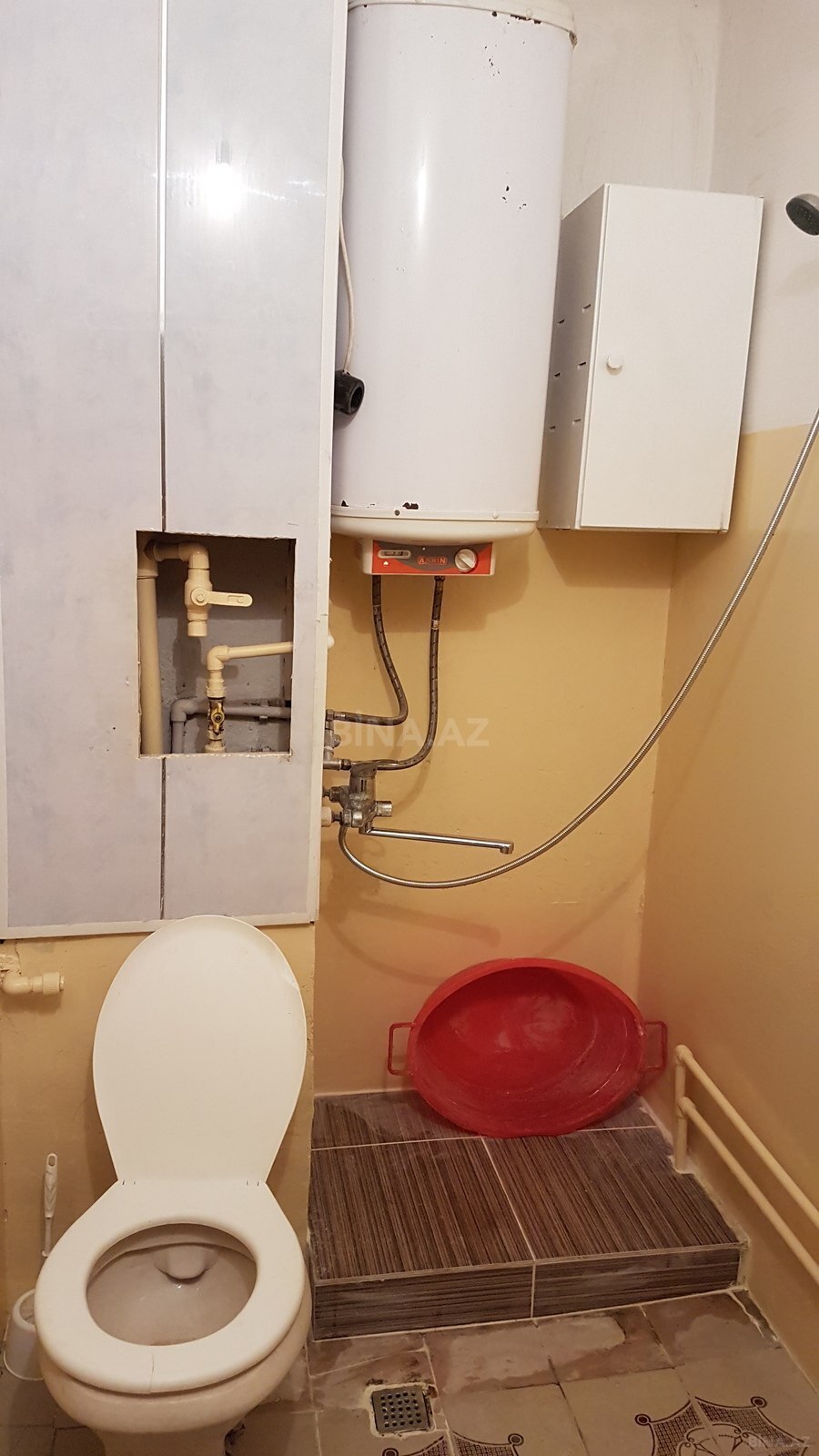 2 otaqlı Köhnə tikili, Xalqlar Dostluğu m., Bakı