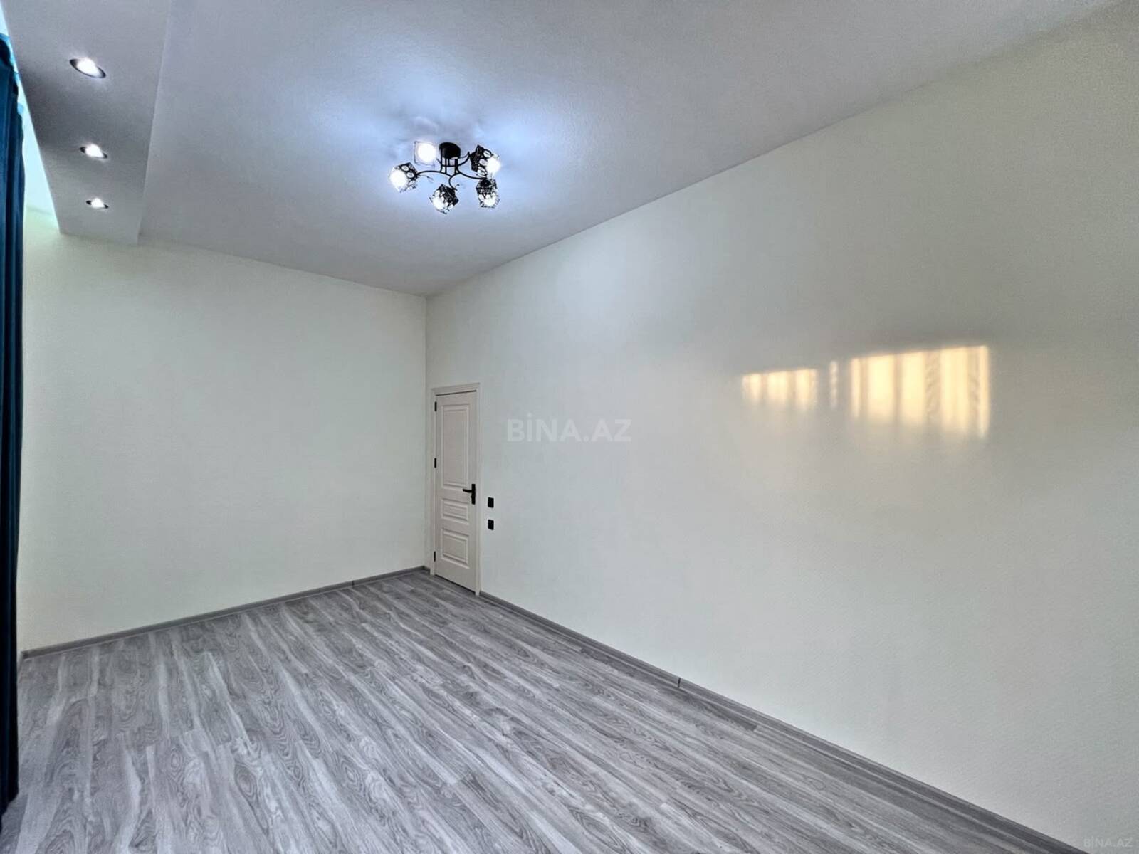 4 otaqlı Həyət evi/Bağ evi, Şüvəlan q., Bakı