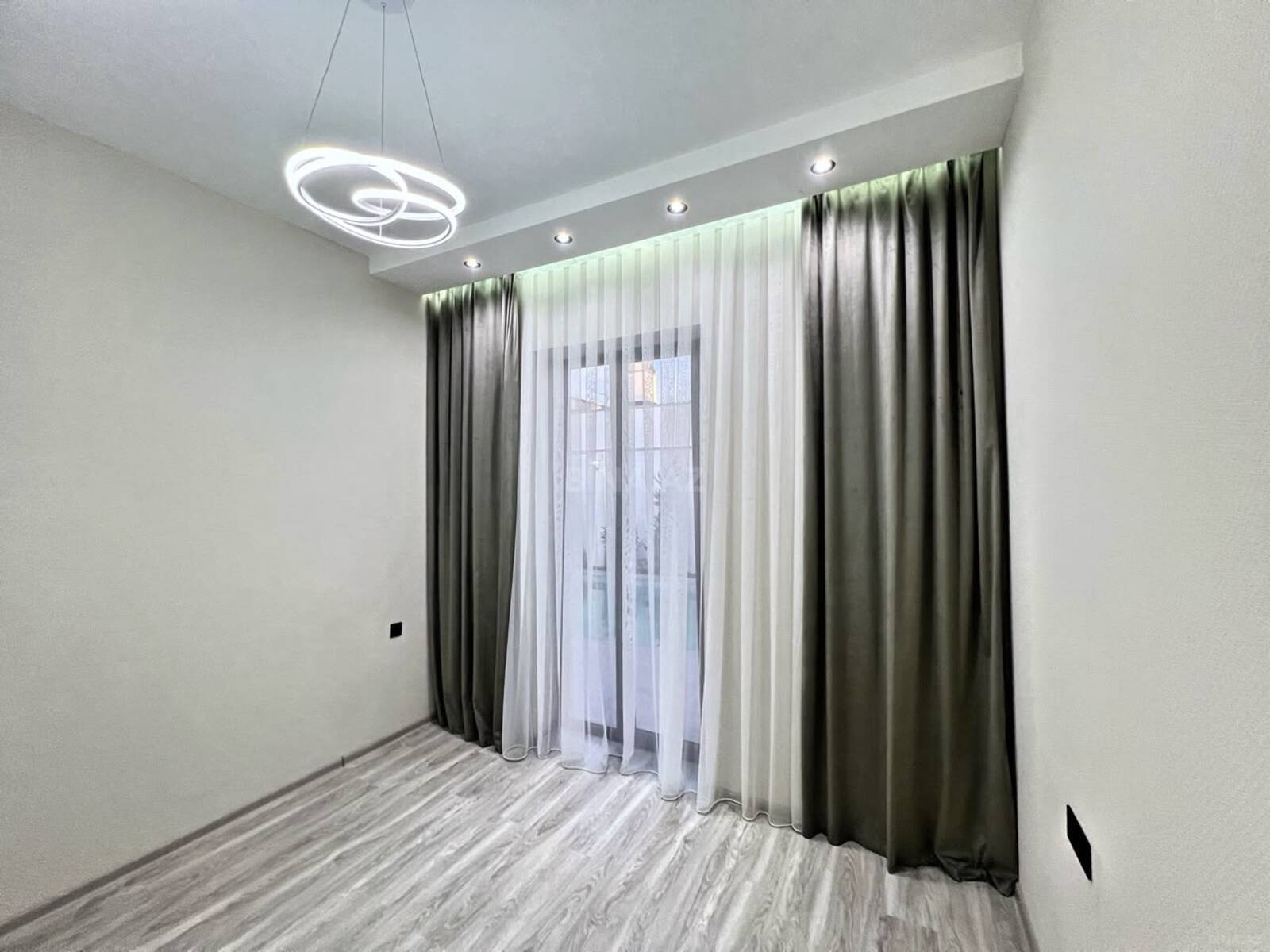 4 otaqlı Həyət evi/Bağ evi, Şüvəlan q., Bakı