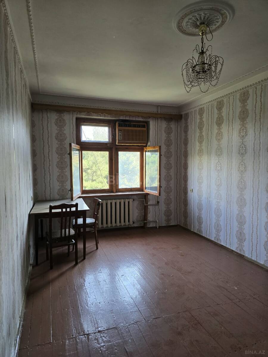 4 otaqlı Köhnə tikili, Əhmədli m., Bakı