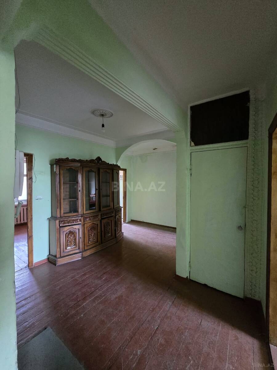 4 otaqlı Köhnə tikili, Əhmədli m., Bakı