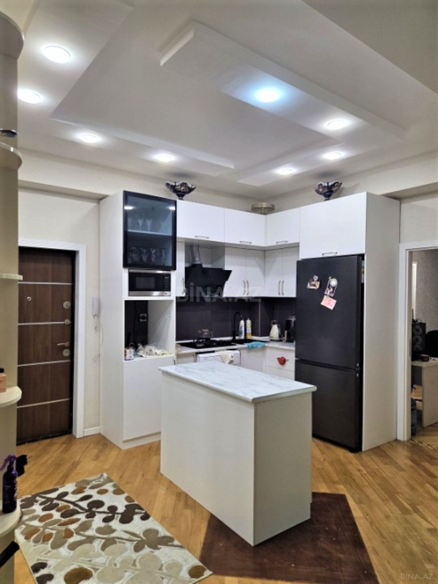 3 otaqlı Yeni tikili, Neftçilər m., Bakı