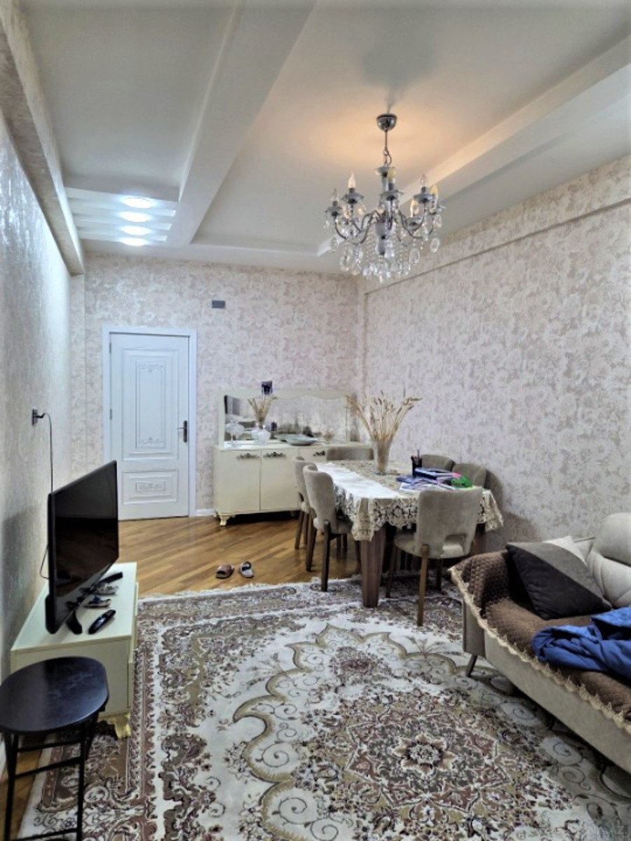 3 otaqlı Yeni tikili, Neftçilər m., Bakı