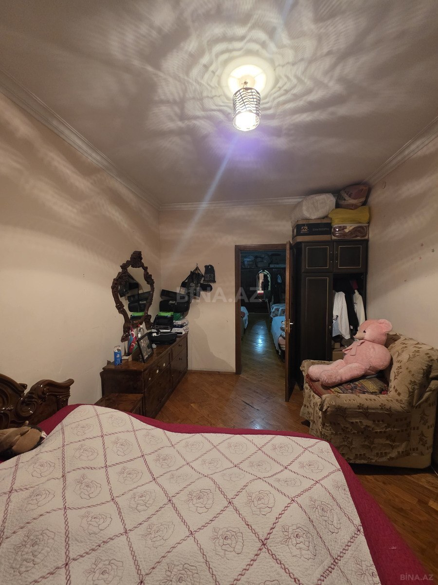 2 otaqlı Köhnə tikili, Nizami m., Bakı