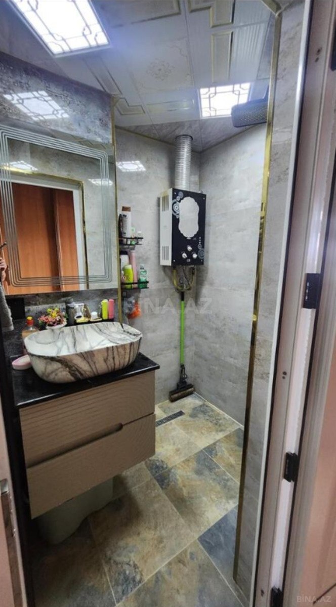 3 otaqlı Köhnə tikili, Gənclik m., Bakı