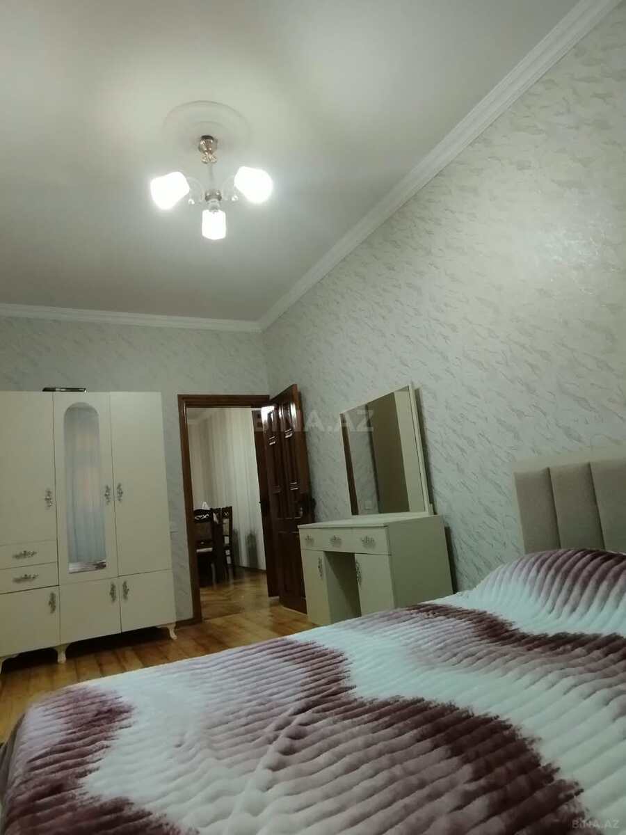 2 otaqlı Köhnə tikili, Memar Əcəmi m., Bakı