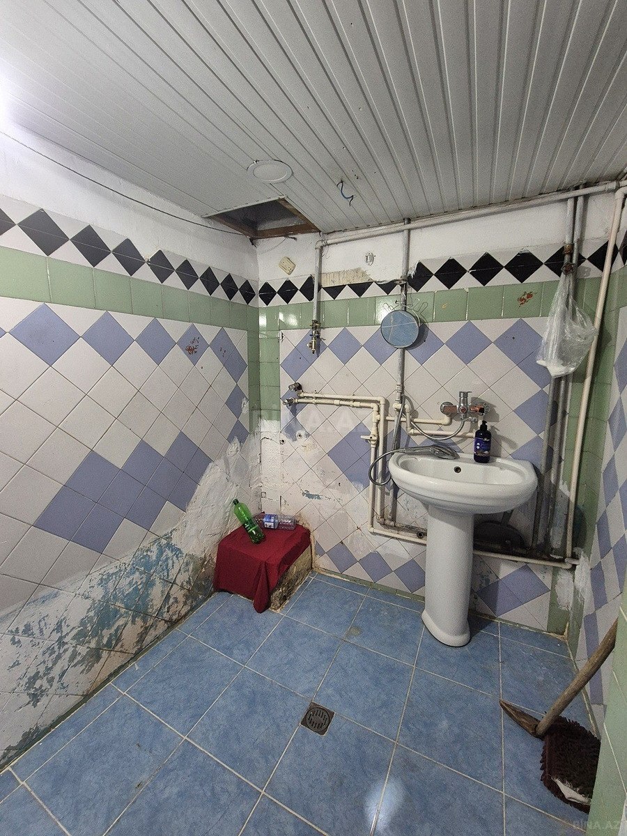 3 otaqlı Köhnə tikili, Azadlıq Prospekti m., Bakı