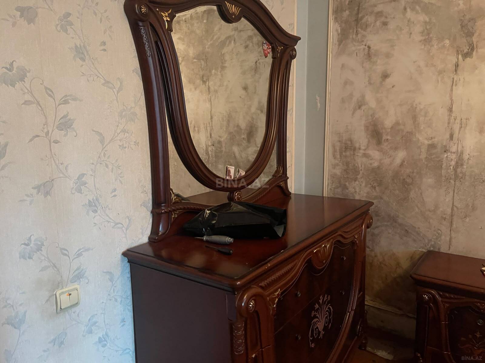 2 otaqlı Köhnə tikili, Bakıxanov q., Bakı