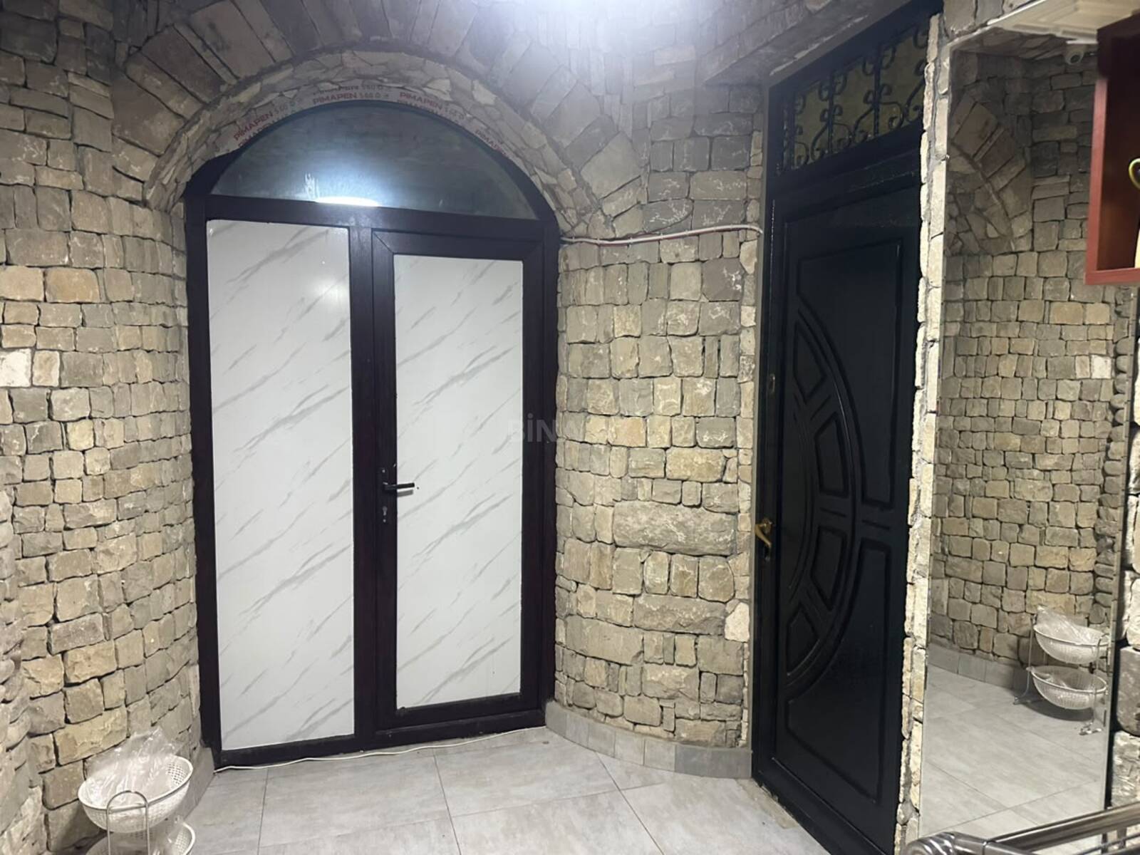 2 otaqlı Köhnə tikili, Bayıl q., Bakı