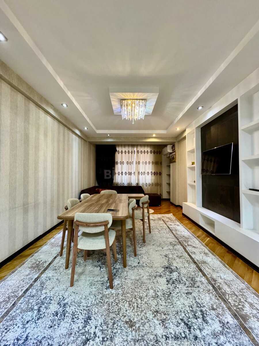 3 otaqlı Yeni tikili, İnşaatçılar m., Bakı