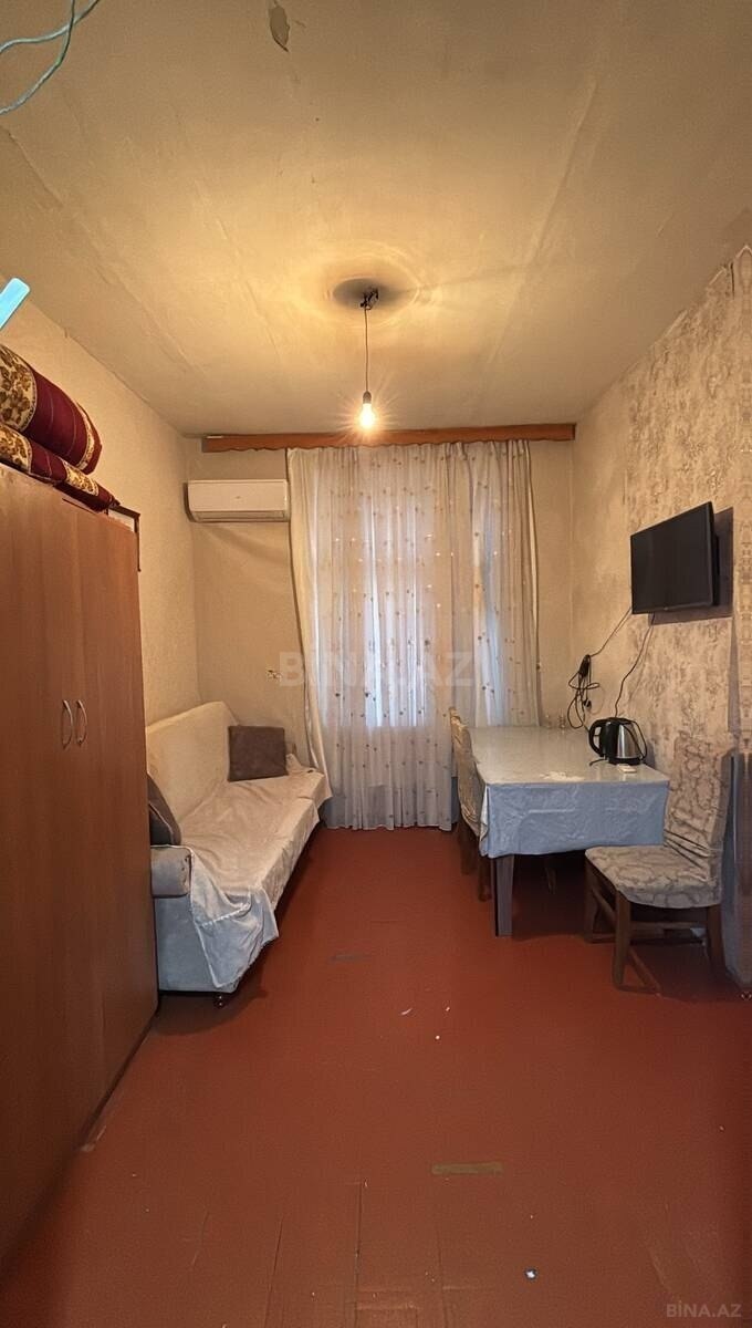 2 otaqlı Köhnə tikili, Elmlər Akademiyası m., Bakı