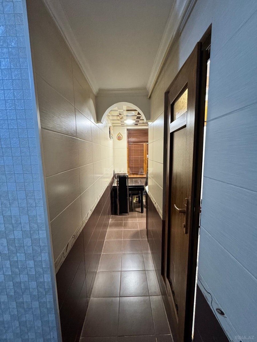 2 otaqlı Köhnə tikili, 8-ci mikrorayon q., Bakı
