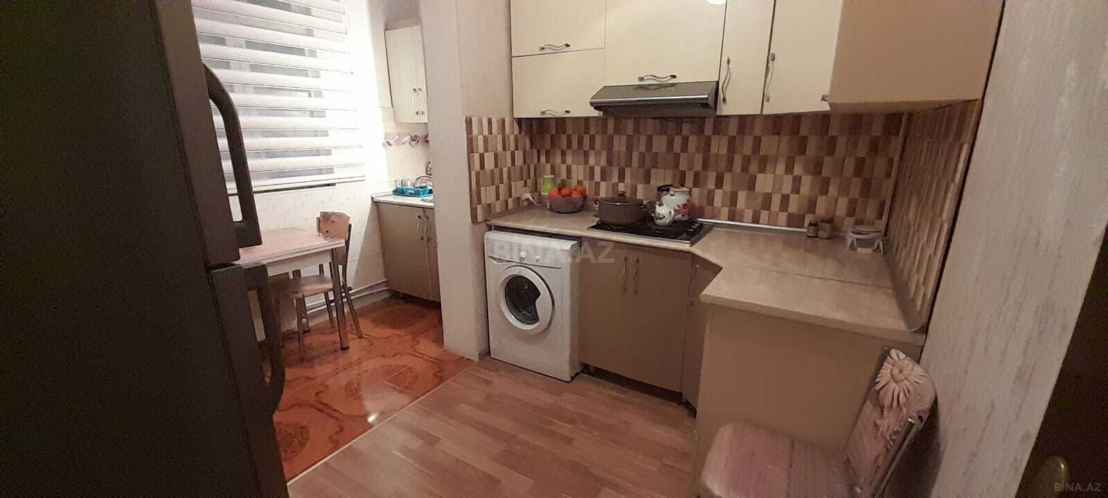 3 otaqlı Köhnə tikili, Yeni Günəşli q., Bakı
