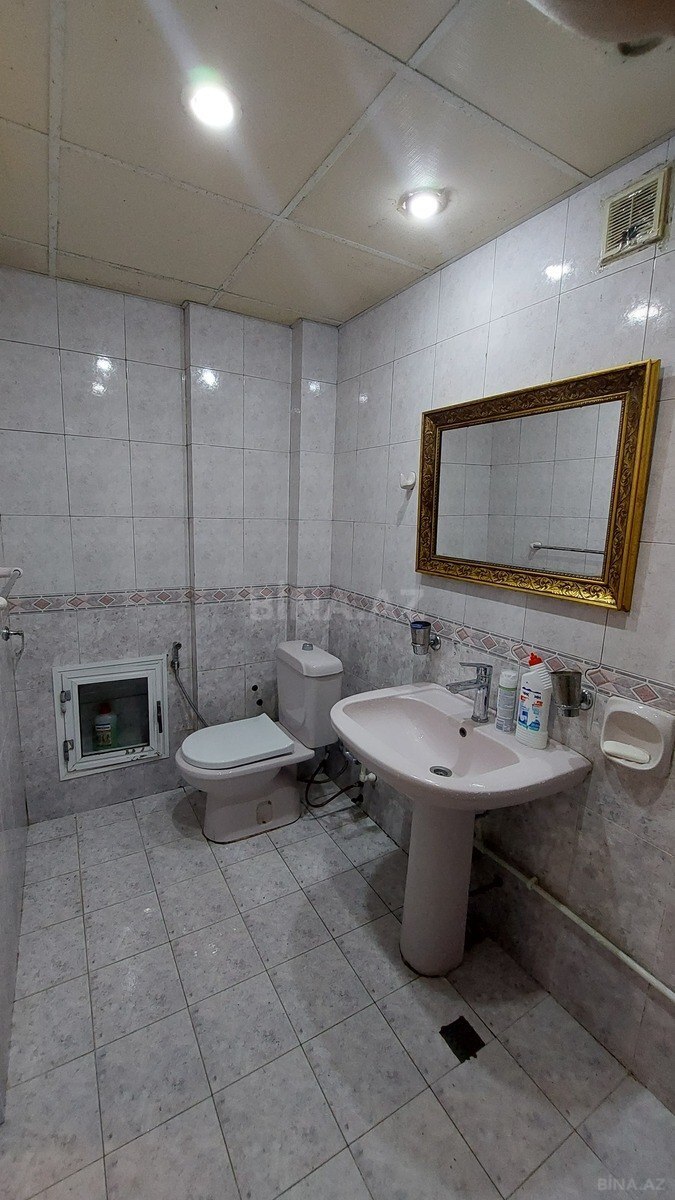 3 otaqlı Köhnə tikili, Gənclik m., Bakı
