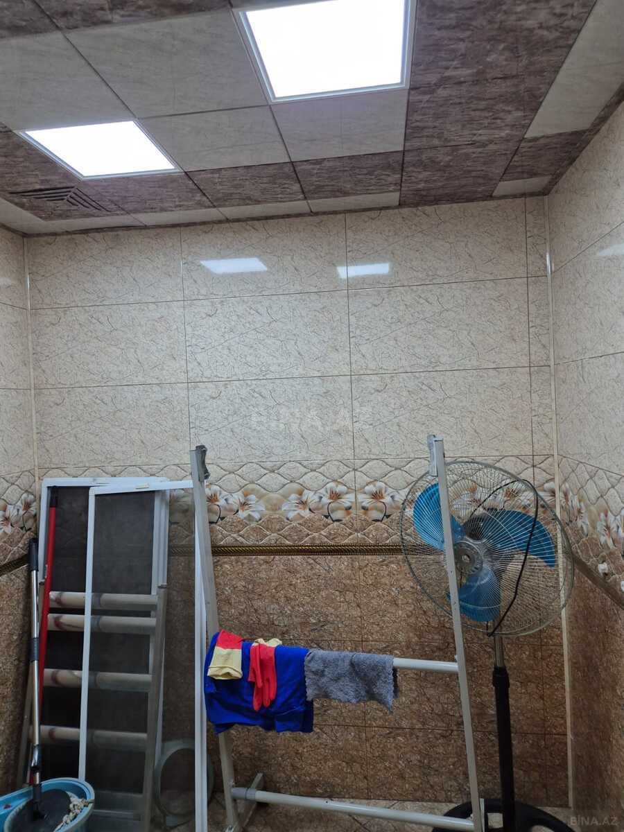 4 otaqlı Köhnə tikili, Bakıxanov q., Bakı