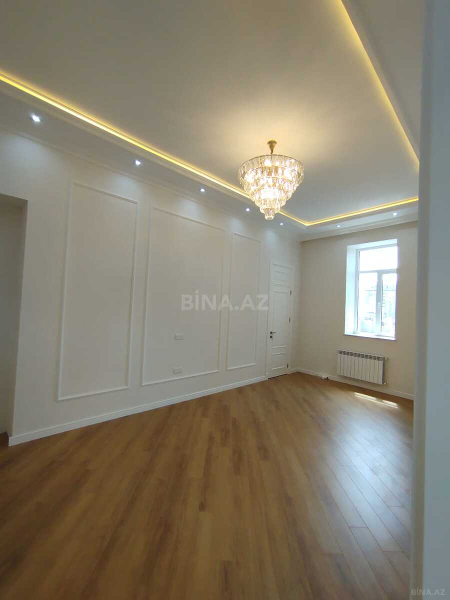 3 otaqlı Köhnə tikili, 28 May m., Bakı