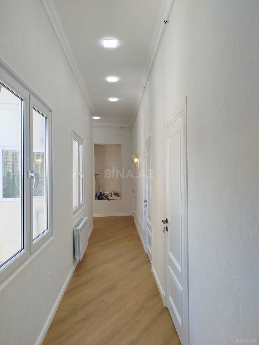3 otaqlı Köhnə tikili, 28 May m., Bakı