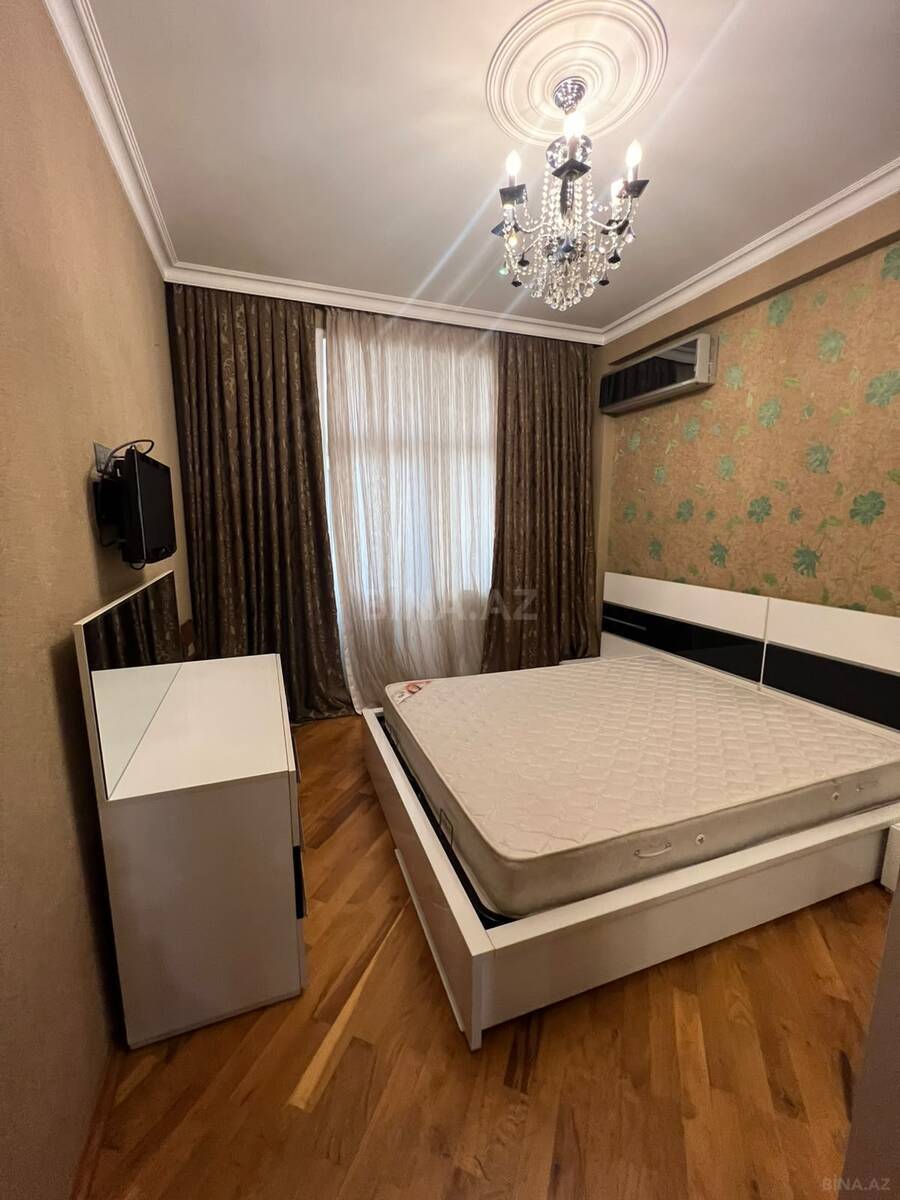 3 otaqlı Yeni tikili, Neftçilər m., Bakı