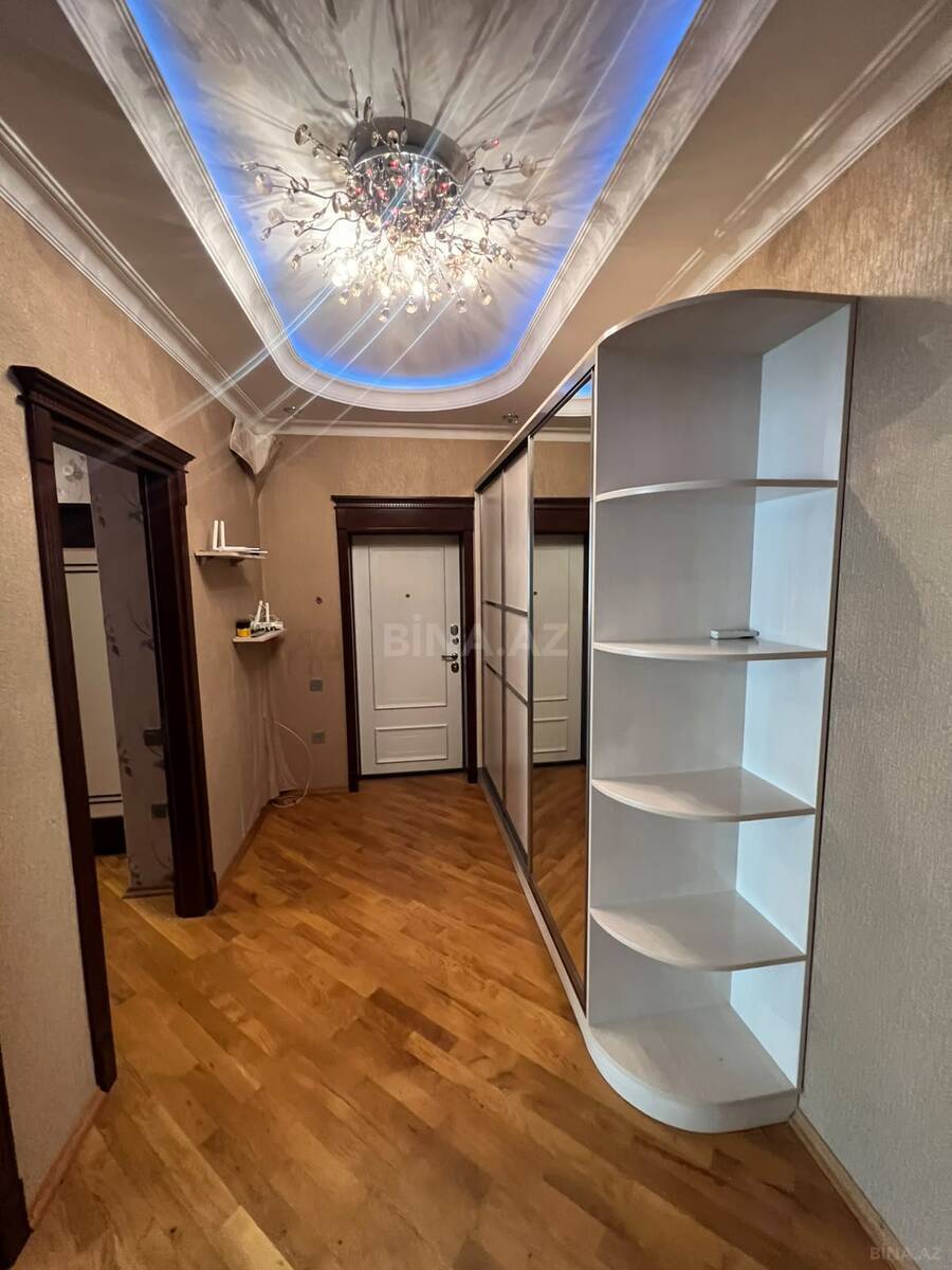 3 otaqlı Yeni tikili, Neftçilər m., Bakı