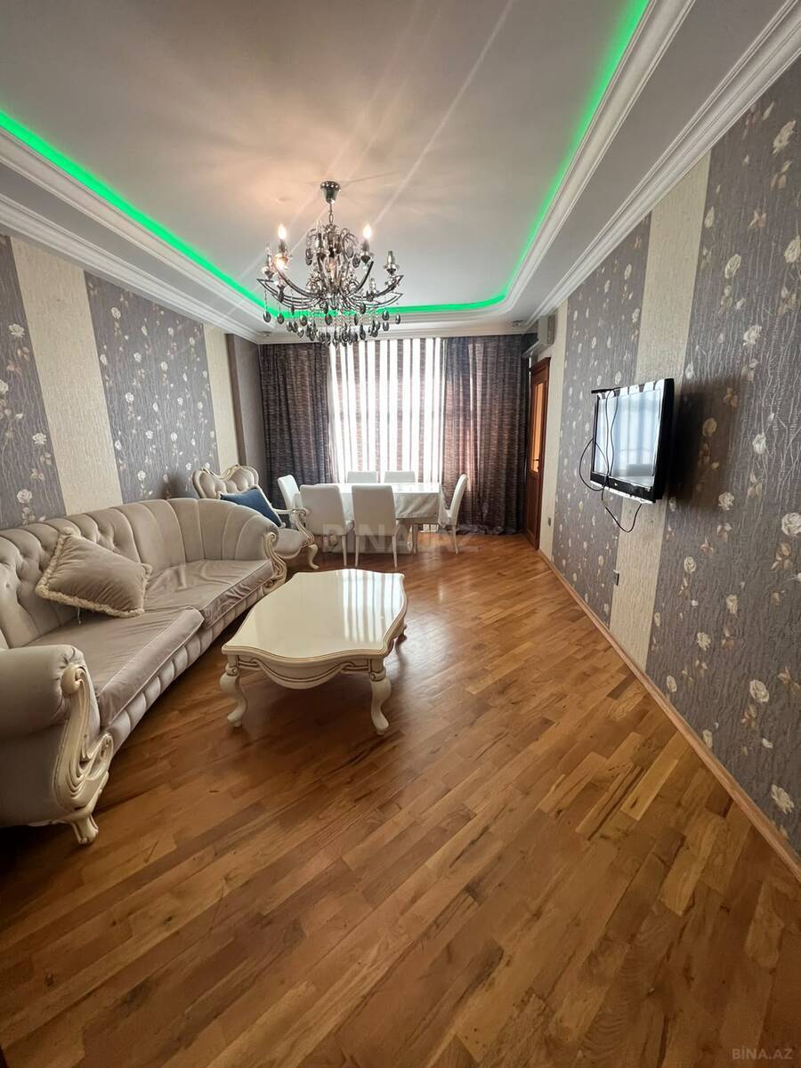 3 otaqlı Yeni tikili, Neftçilər m., Bakı