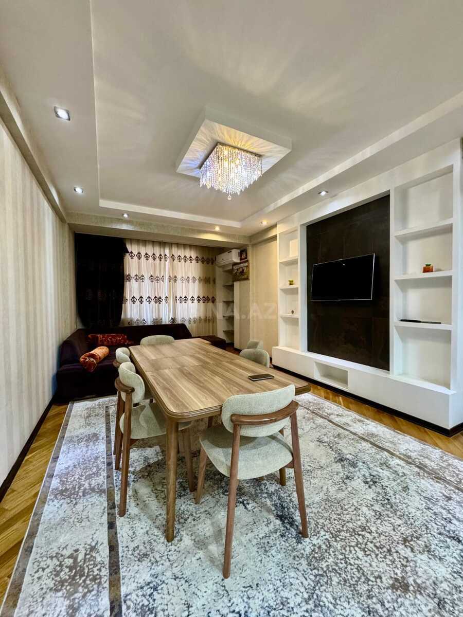 3 otaqlı Yeni tikili, İnşaatçılar m., Bakı