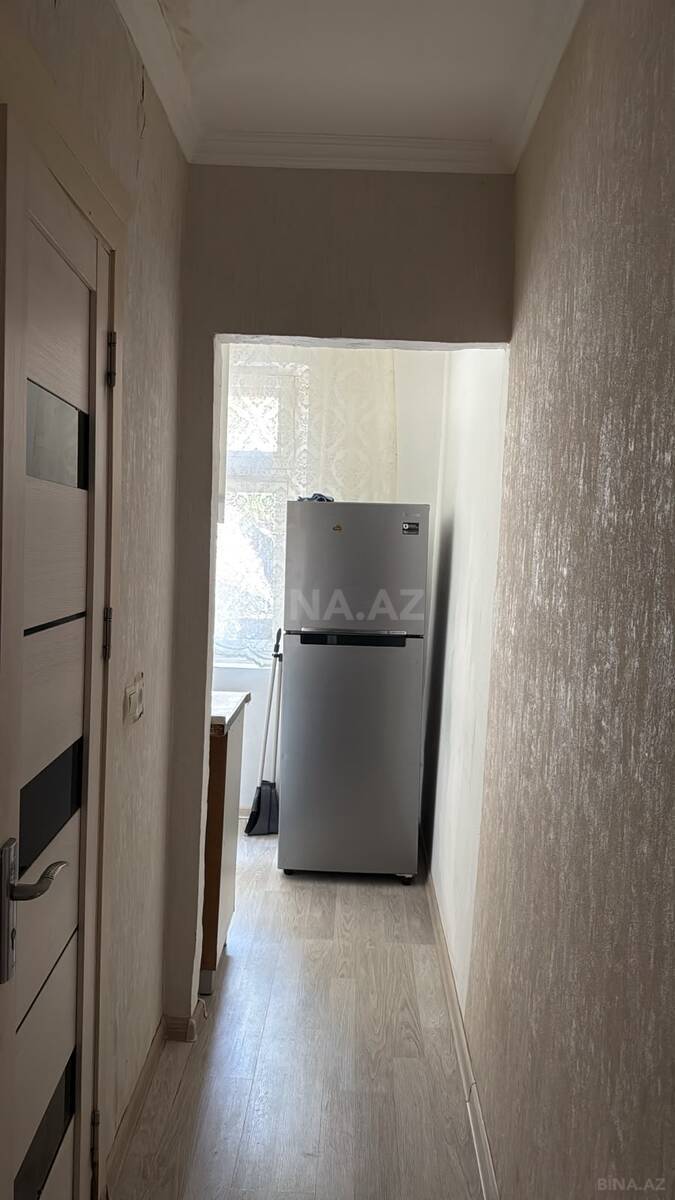 2 otaqlı Köhnə tikili, Elmlər Akademiyası m., Bakı