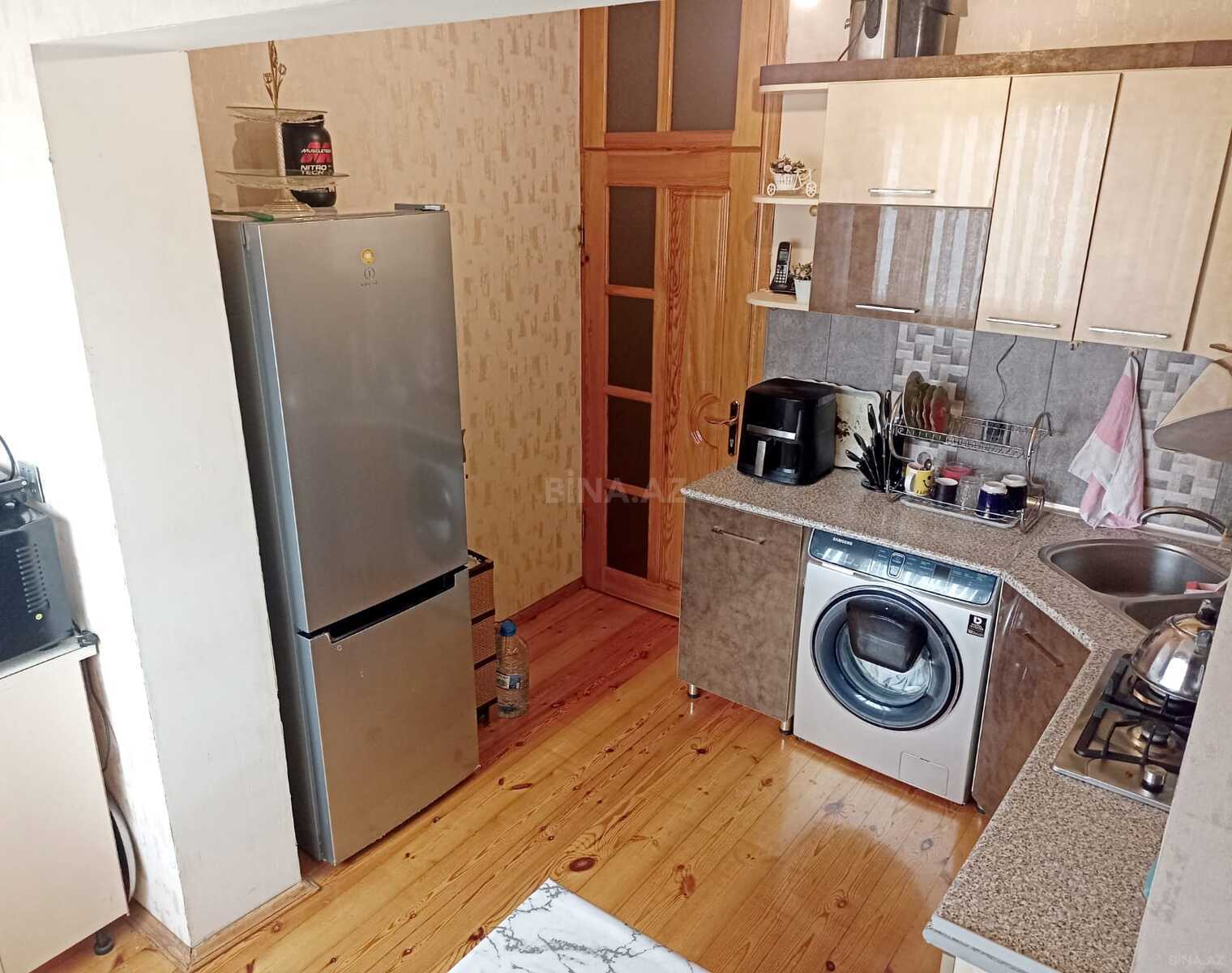 2 otaqlı Köhnə tikili, Xətai r., Bakı