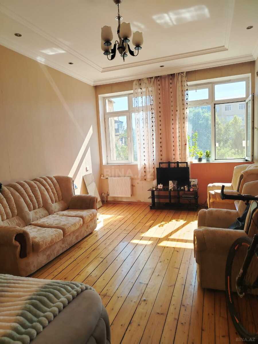 2 otaqlı Köhnə tikili, Bakıxanov q., Bakı