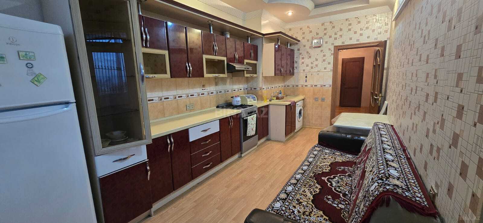 3 otaqlı Yeni tikili, Elmlər Akademiyası m., Bakı