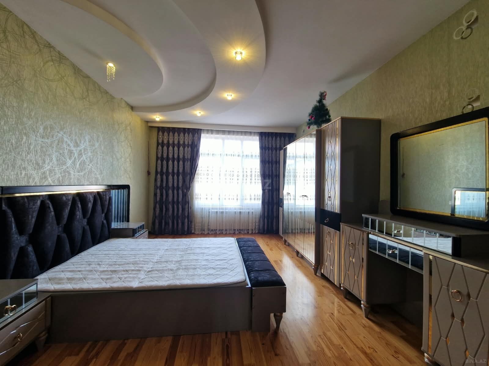 3 otaqlı Yeni tikili, Neftçilər m., Bakı