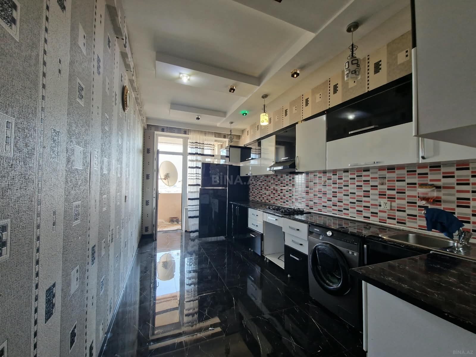 3 otaqlı Yeni tikili, Neftçilər m., Bakı