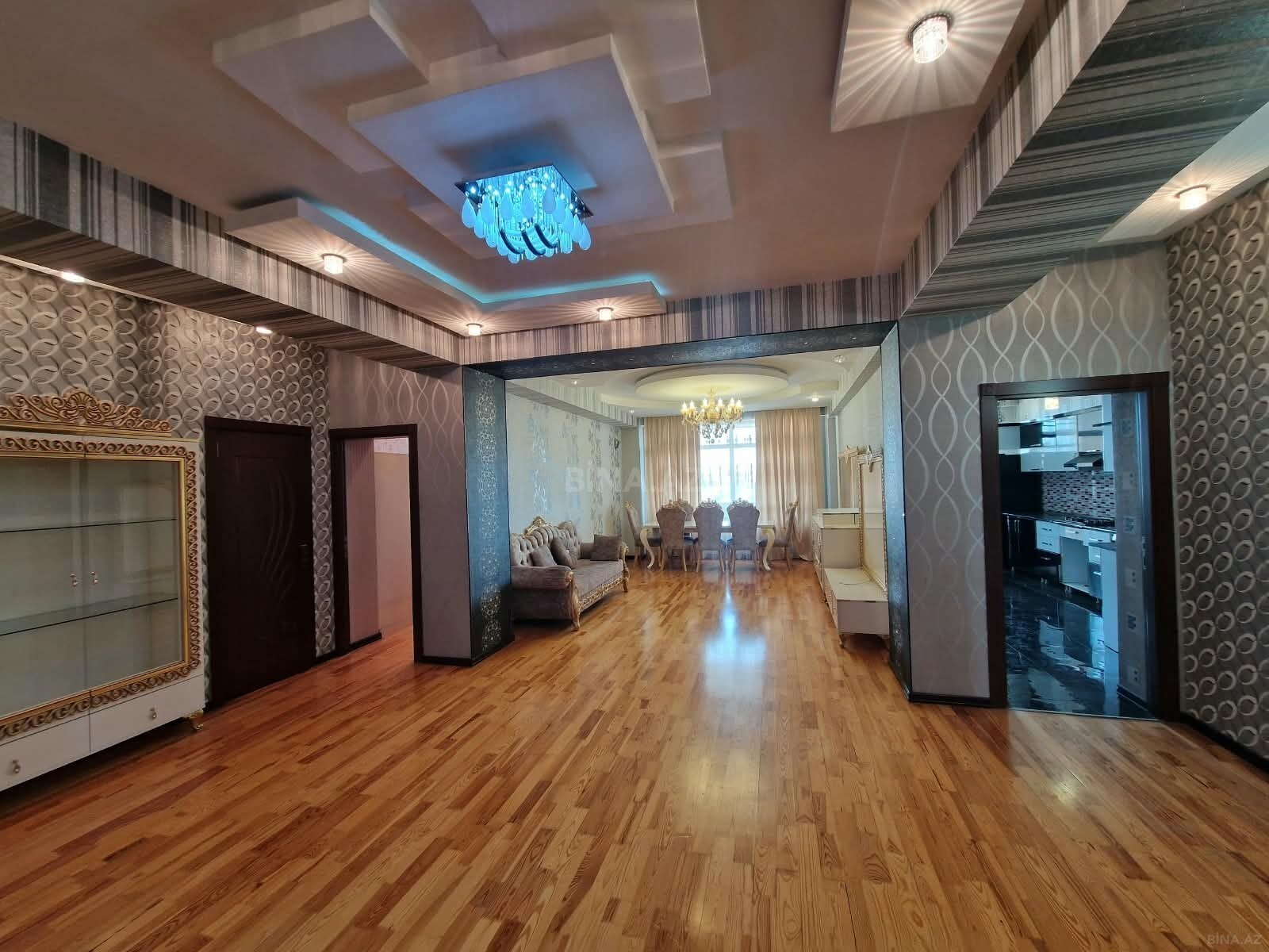 3 otaqlı Yeni tikili, Neftçilər m., Bakı